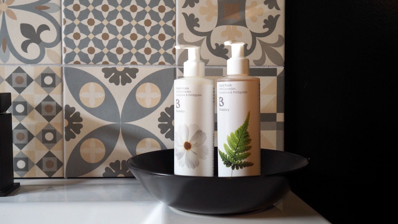 42aa0012-0a79-4c86-9180-1b1c18884e0c-mowhay-gb-england-chilcompton-fresha-8361338