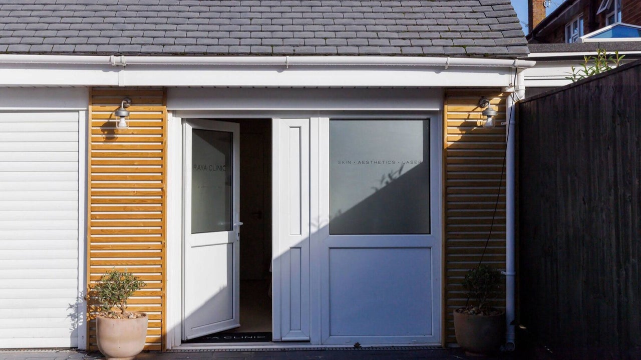 44a27f92-c12f-4452-bb9d-4864ff282789-rayaclinic-skinpmuaesthetics-gb-england-havant-fresha-1815201
