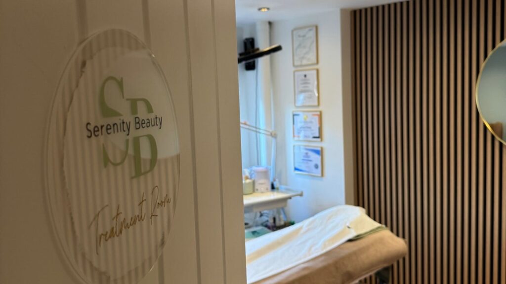 44fb1694-f9b4-47f4-8e9f-62aa80077e22-serenitybeautyroyston-gb-england-royston-fresha-7300178