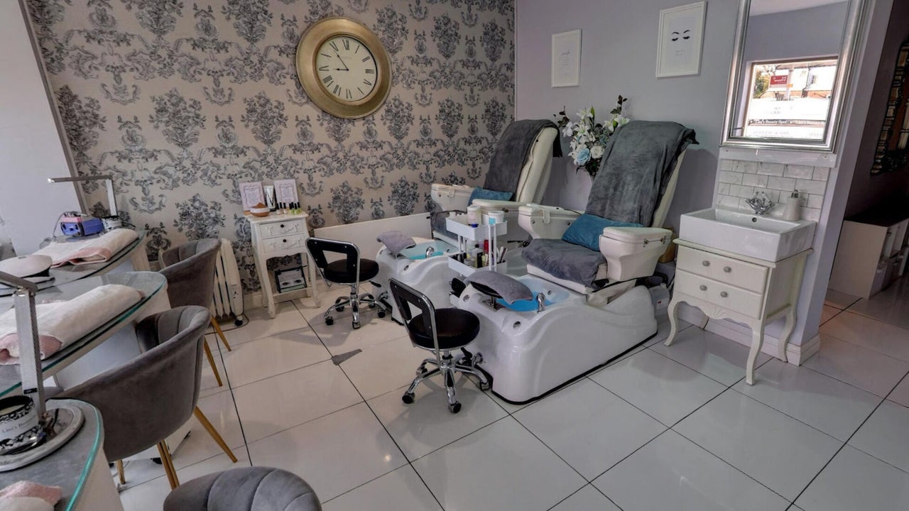 45b123ff-0f9b-49cb-8b63-3a93463a35a7-lisasbeautyspot-gb-england-amersham-fresha-9322326