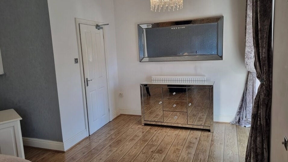 45ddacf0-b2fa-4489-a015-fea2680ebba7-oaktreeparcclinic-gb-wales-birchgrove-fresha-6831493