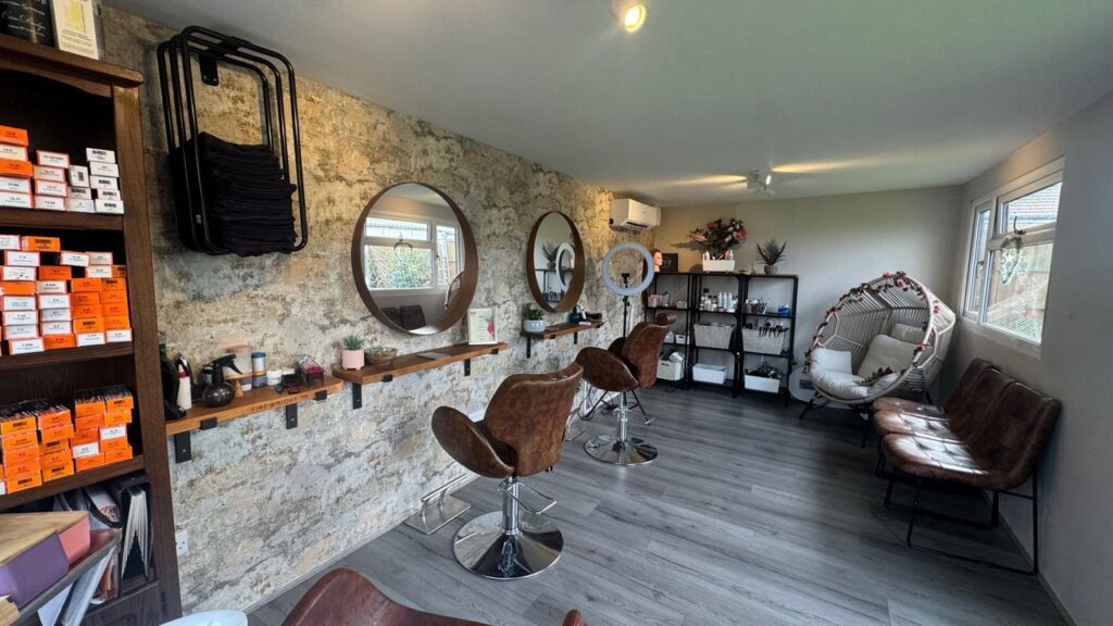 4601eb81-82bc-4357-a43c-a2d82490b412-debbiedooshair-gb-england-leysdown-on-sea-fresha-7213240