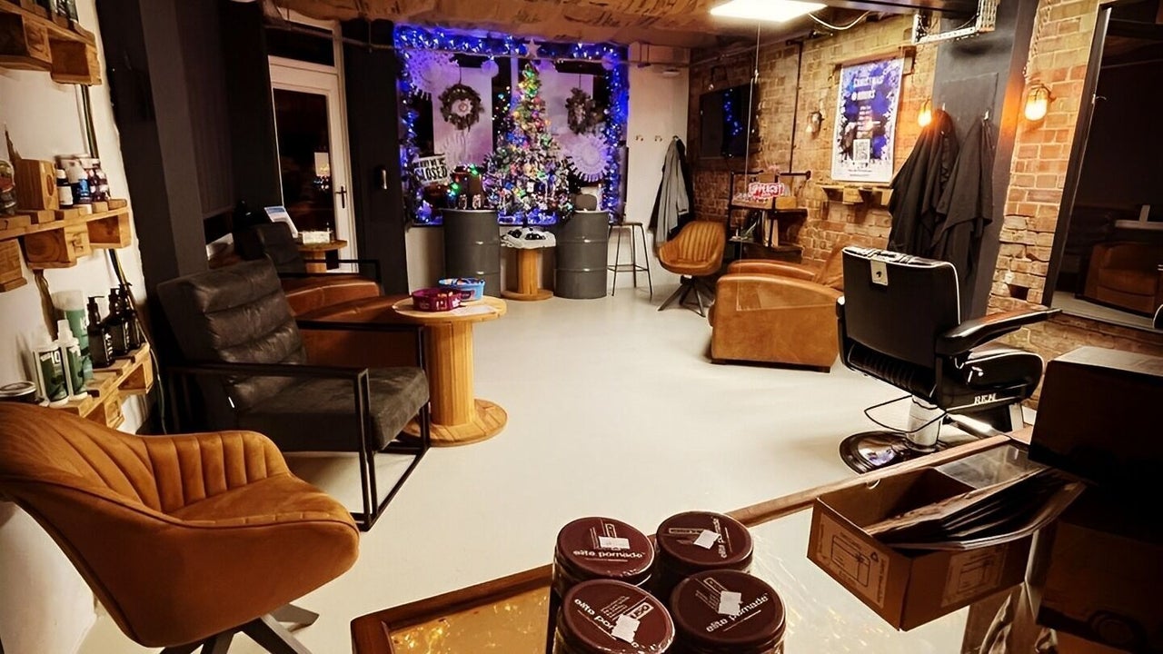 48f88085-87da-4a47-889e-3ed0fc358517-barbacode-gb-england-kingslynn-fresha-6795790