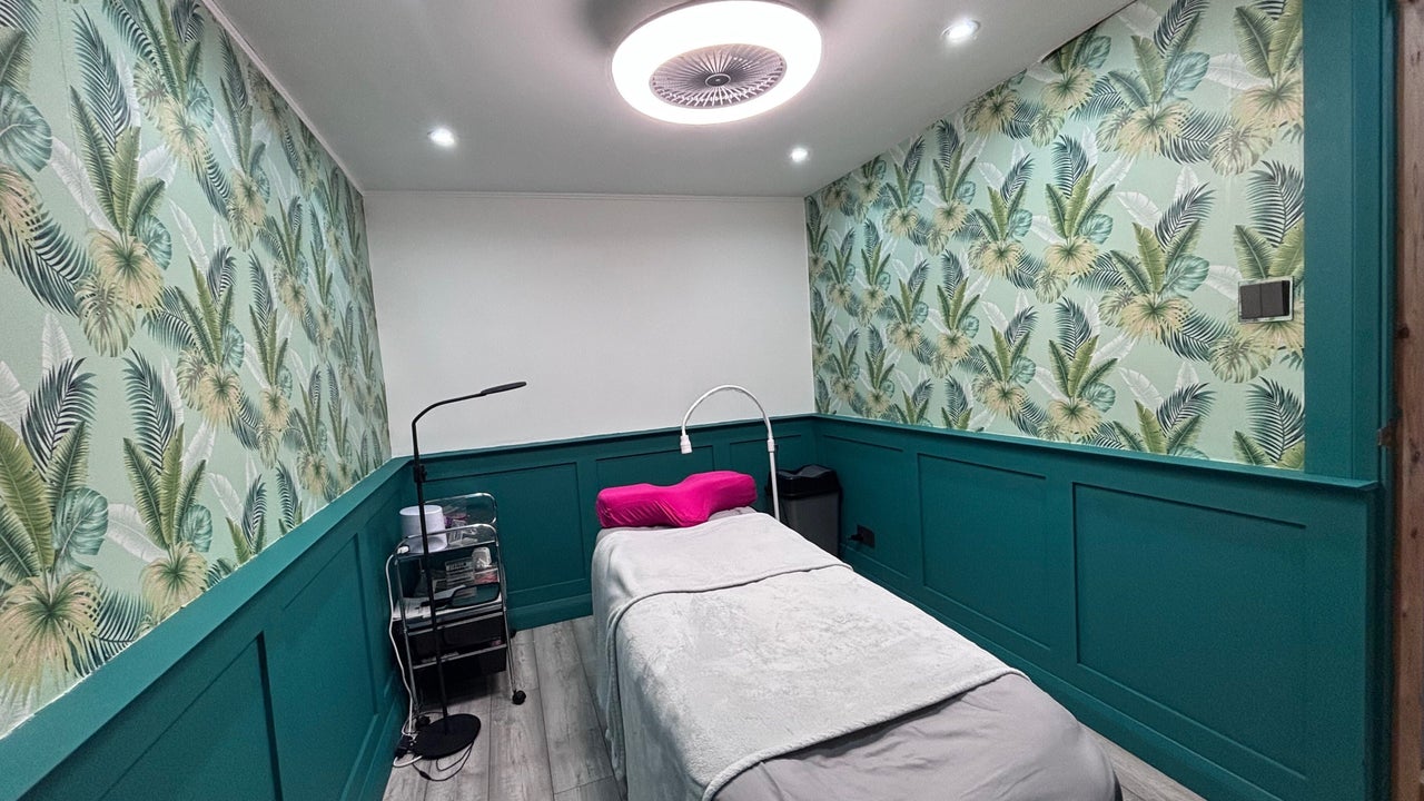 492f385d-10b8-4361-86f5-67676b21024d-luxbeautyandtanningltd-gb-england-leabrooks-fresha-8040992