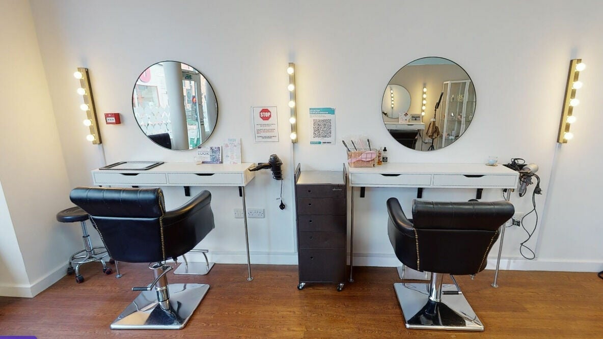 49336700-fa89-40ec-bde3-f9e981dd74f1-elliedaintyatbeautique-gb-england-longeaton-fresha-1895342