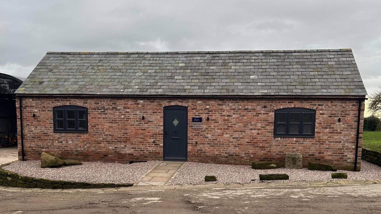 49d2469f-f9e4-4388-9a88-a9a623b82bc6-2899942