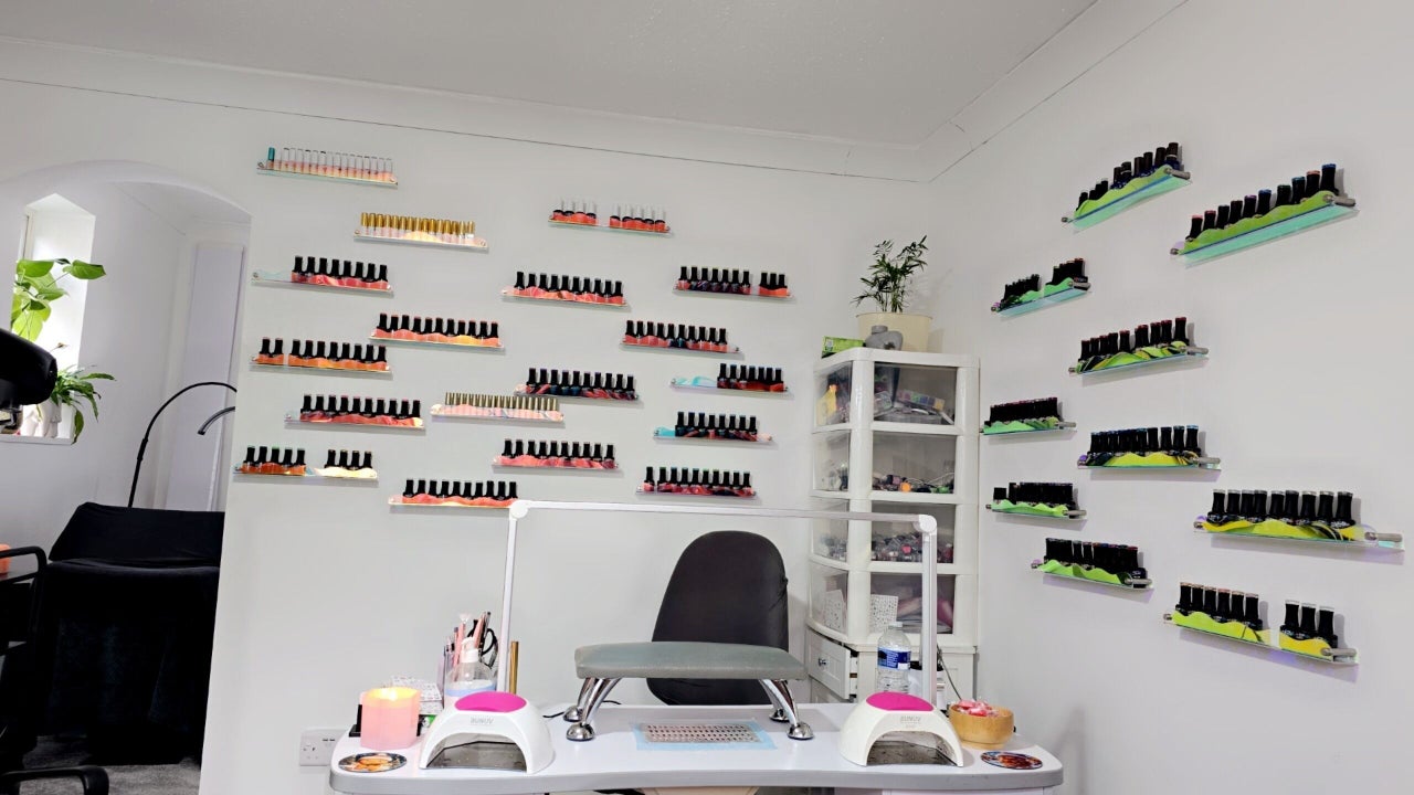 4a233b95-d19c-4da1-b4d6-973914b73a9e-ohanahairandbeauty-gb-england-troon-fresha-7774196