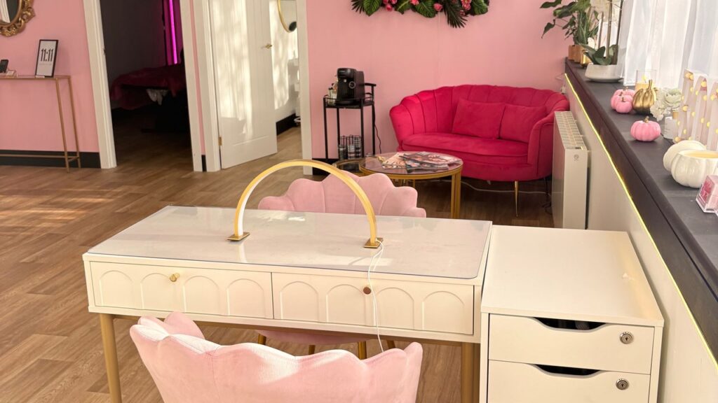 4b78fc99-252e-4034-bf44-22448ef4a7f1-barebeauty-gb-england-stafford-westonroad-fresha-8691200