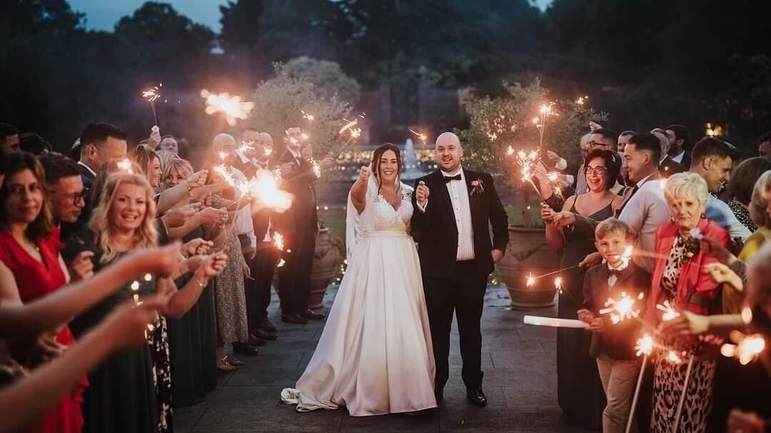 4c1dd265-0d4b-46f4-b282-8b0a8e1f798c-joamglowspraytanninghairdressingwaxingpeterborough-gb-england-peterborough-fresha-1713311