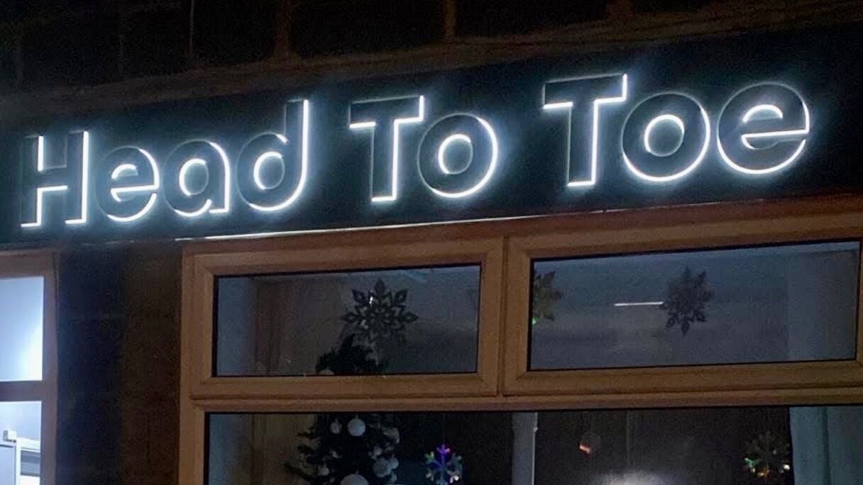 4c84b2ac-0a57-4d25-8975-c12a141dc827-headtotoe-gb-england-grassmoor-fresha-9976274