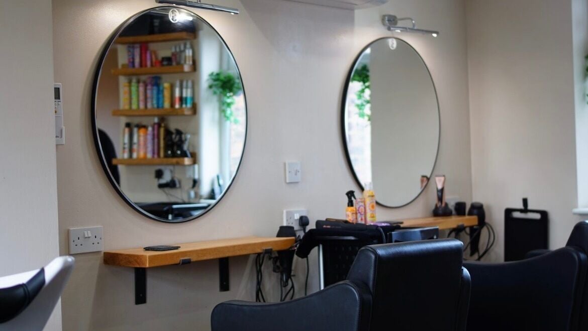 4cdd8071-4078-4e91-8156-5273f71e7538-headquartershairandbeautysalon-gb-england-thorngumbald-fresha-4868269