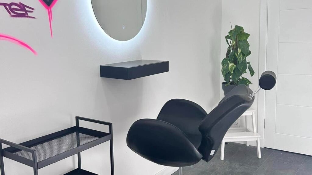 4cf77577-2842-4824-ad25-f67f34a07891-waxnco-gb-scotland-glasgow-fresha-2521724