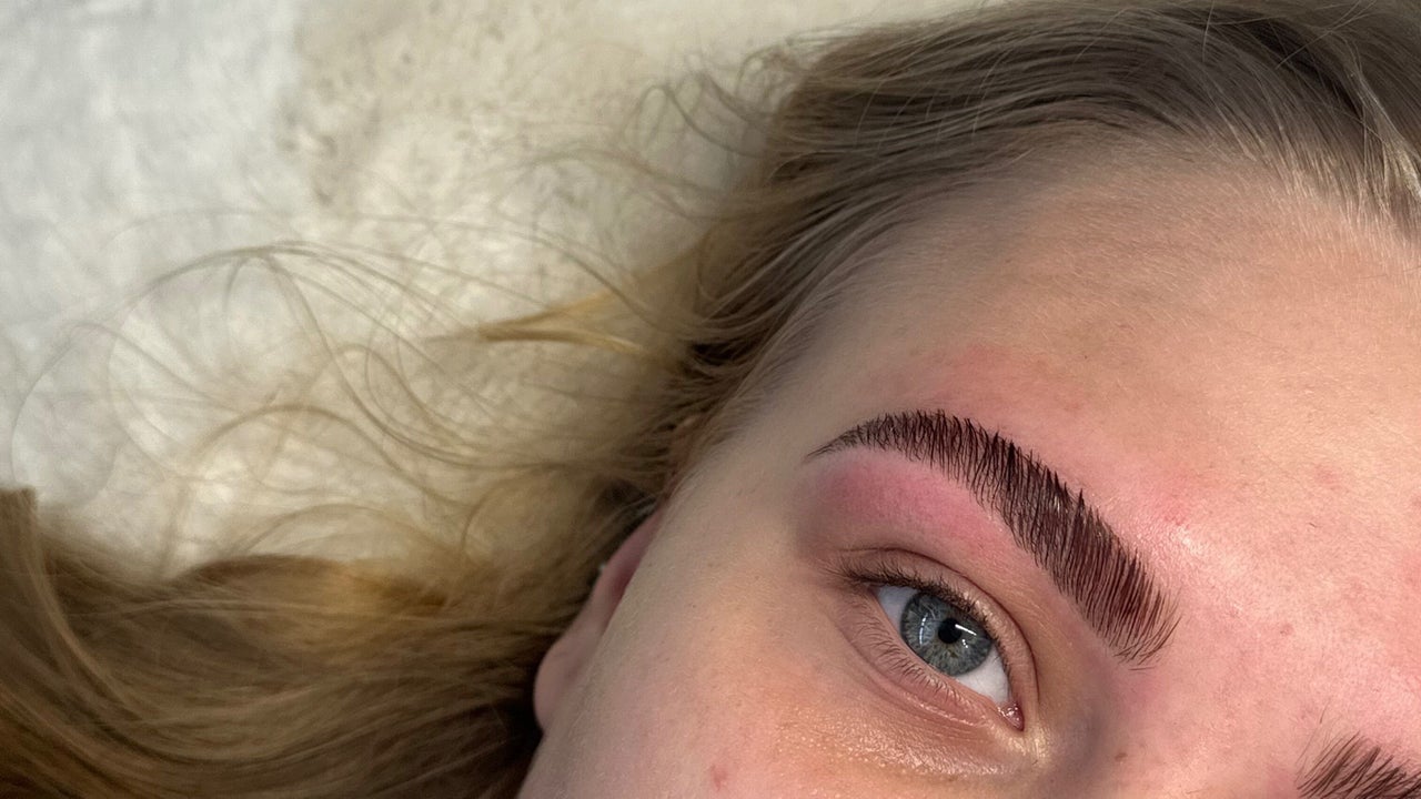 4d073cbb-87fd-406e-ad27-bc418cba483e-bellissimastudios-gb-england-caterham-fresha-6701072