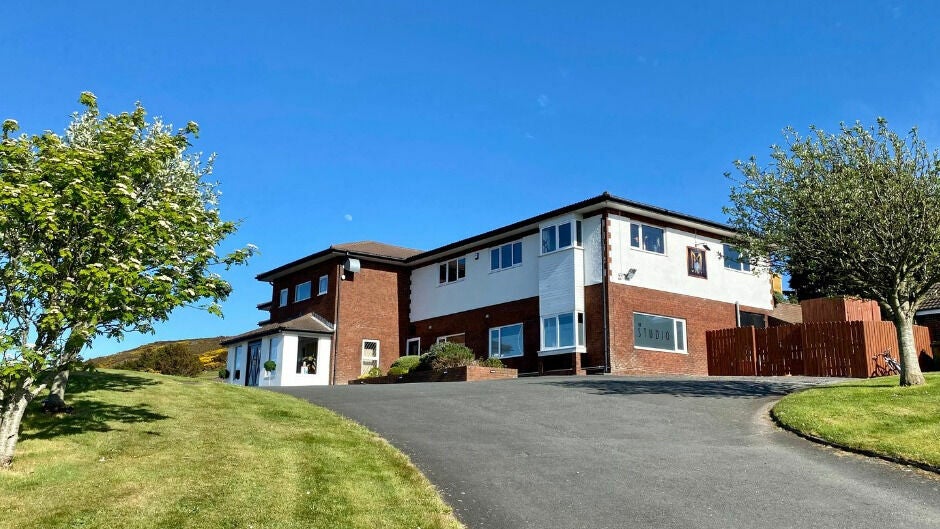 4d791199-9f46-4ff8-b63d-c61a13f84539-8615710