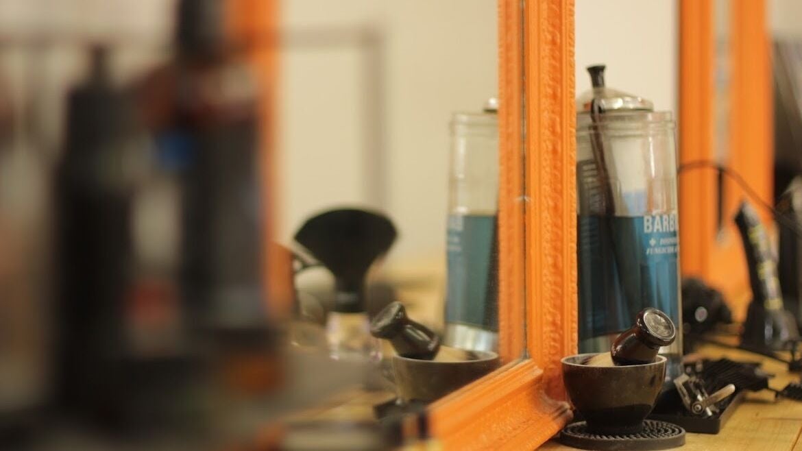 4d8f3db2-860c-417f-8a83-c77b3844a10e-9992013