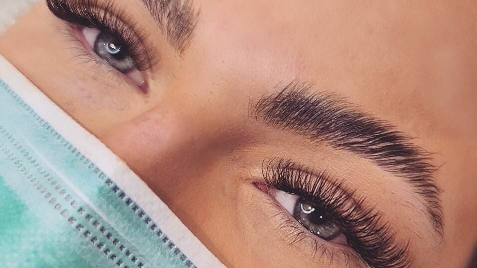 4e3b550d-b3df-4099-8762-fd12c6f46fb1-7704780