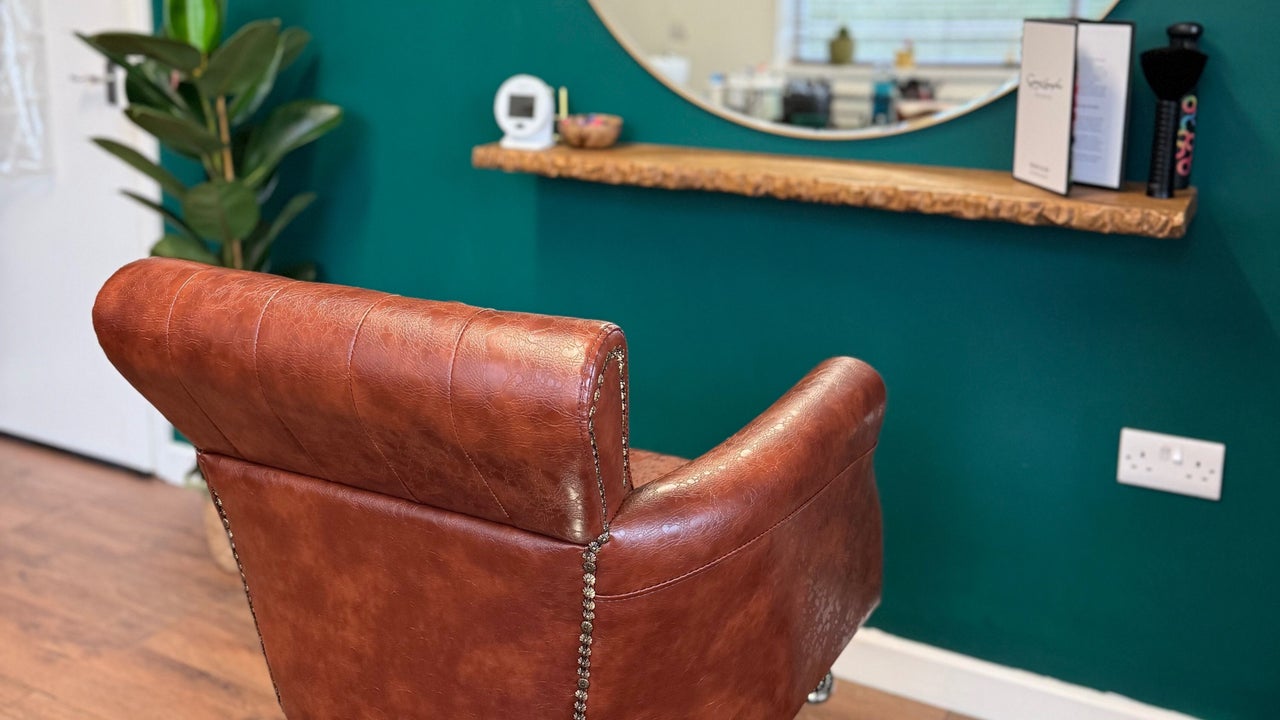 4e8ae988-1ad5-44b0-b42f-44345b1cd17f-par-snipecosalon-gb-england-par-fresha-4647818