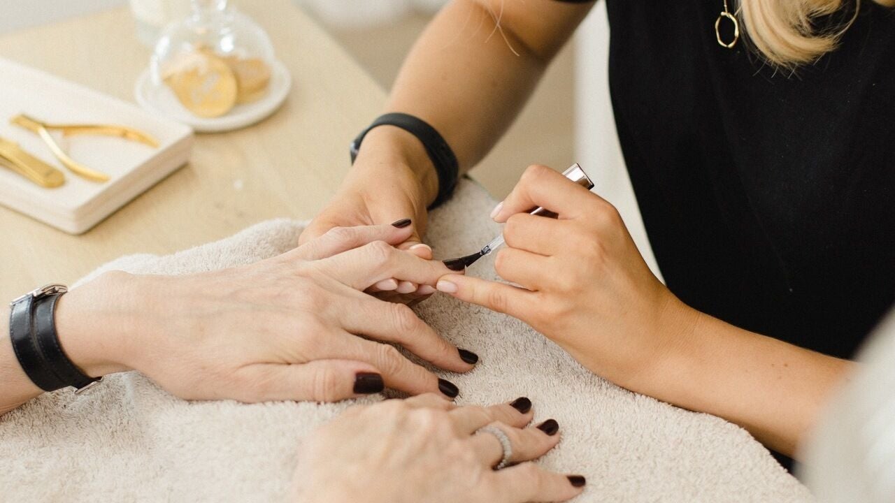 4ec154a8-bacf-41d9-9903-04565a902a7a-theparlourroom-gb-england-greatworthhall-fresha-3681382