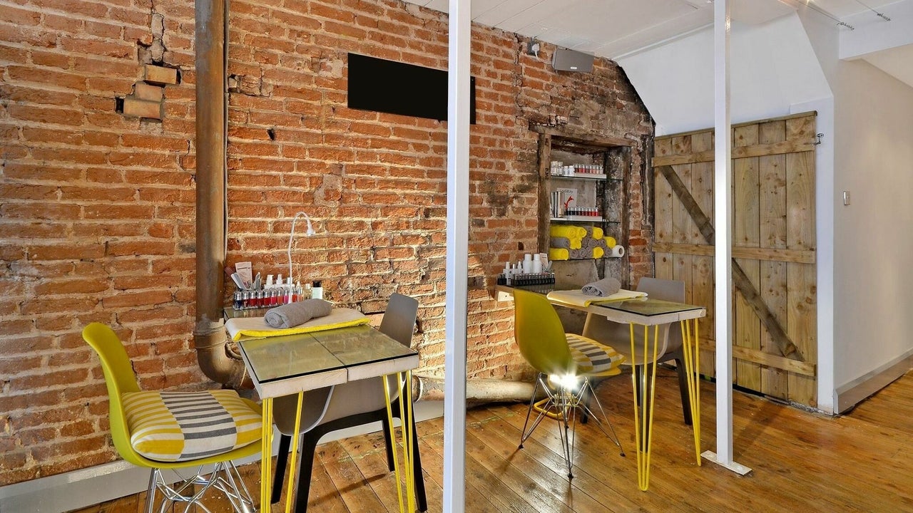 4ed8d093-b78b-49fe-b4b9-2cbf1cadcf22-3323902