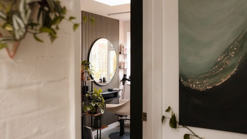 4efc36c9-45b9-40b8-8b1e-07f09033e88f-hayleypenny-gb-england-winnersh-fresha-5696733