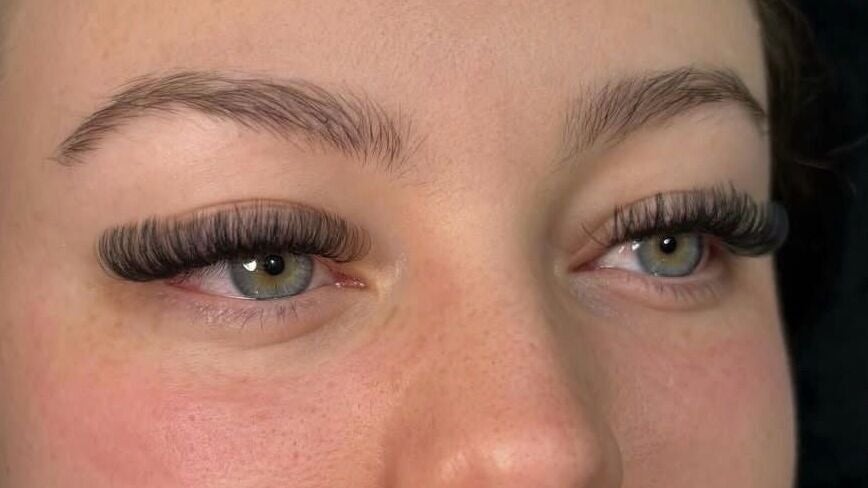 4fc42052-a69a-46c8-8b8f-e68de41b3a0a-aspinallaesthetics-gb-england-kingswood-369-375twomilehillroad-fresha-2220687