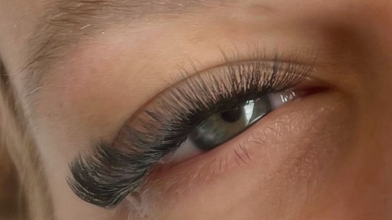 4fd38c97-524a-4d72-994f-b2ae65fcb98c-fairytalelashesandbeauty-gb-england-rayleigh-fresha-6748021