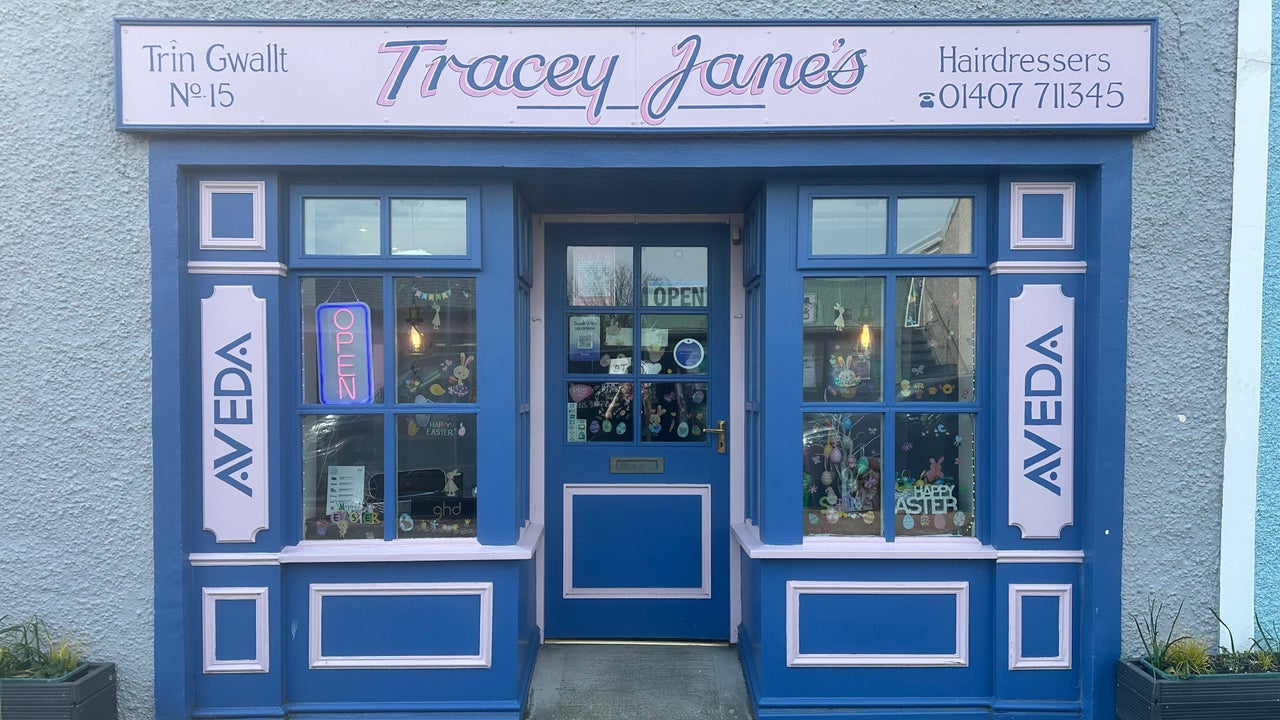 50403b6e-147e-4ca6-8dfb-ba53b6c10669-traceyjanessalon-gb-wales-cemaesbay-fresha-7774340