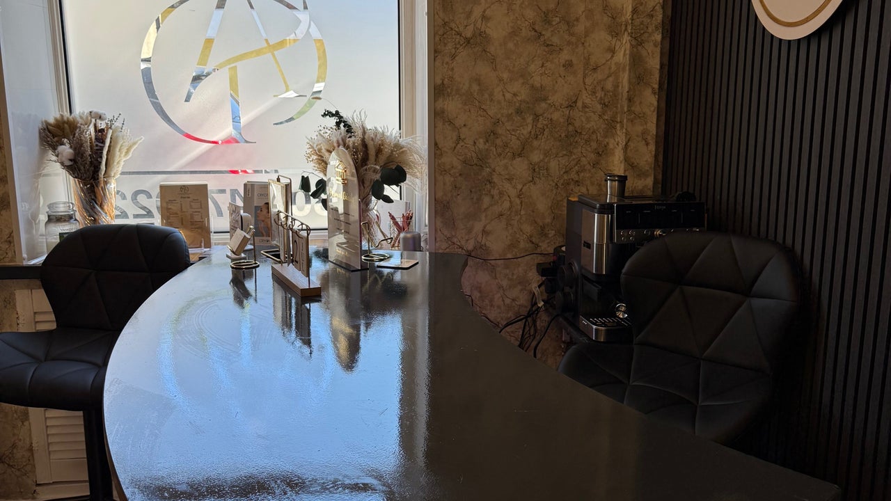 509906d0-f995-4c81-84af-3a123398dc28-adaestheticsskincareclinic-gb-wales-holyhead-fresha-4576429