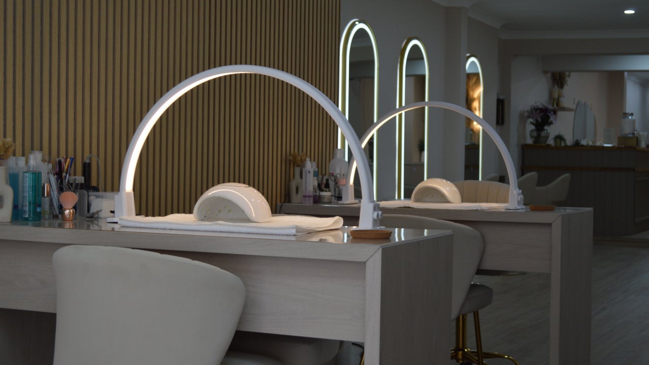 51448138-e162-41b3-9604-5537834b3fa9-lounais-formerlyguysanddolls-gb-england-burtonupontrent-fresha-2111295