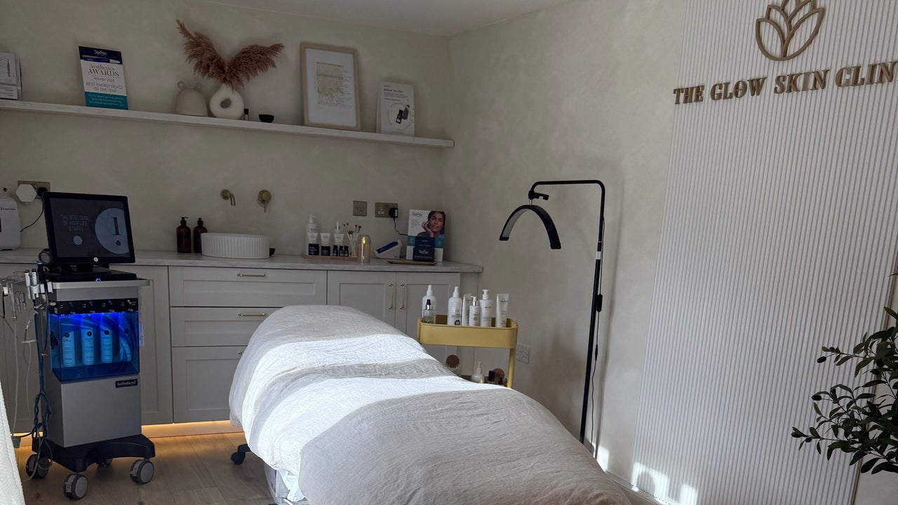 5261e7e7-3d8a-4940-841a-e42222ce250c-theglowskinclinic-gb-england-caddingtonluton-fresha-7305670