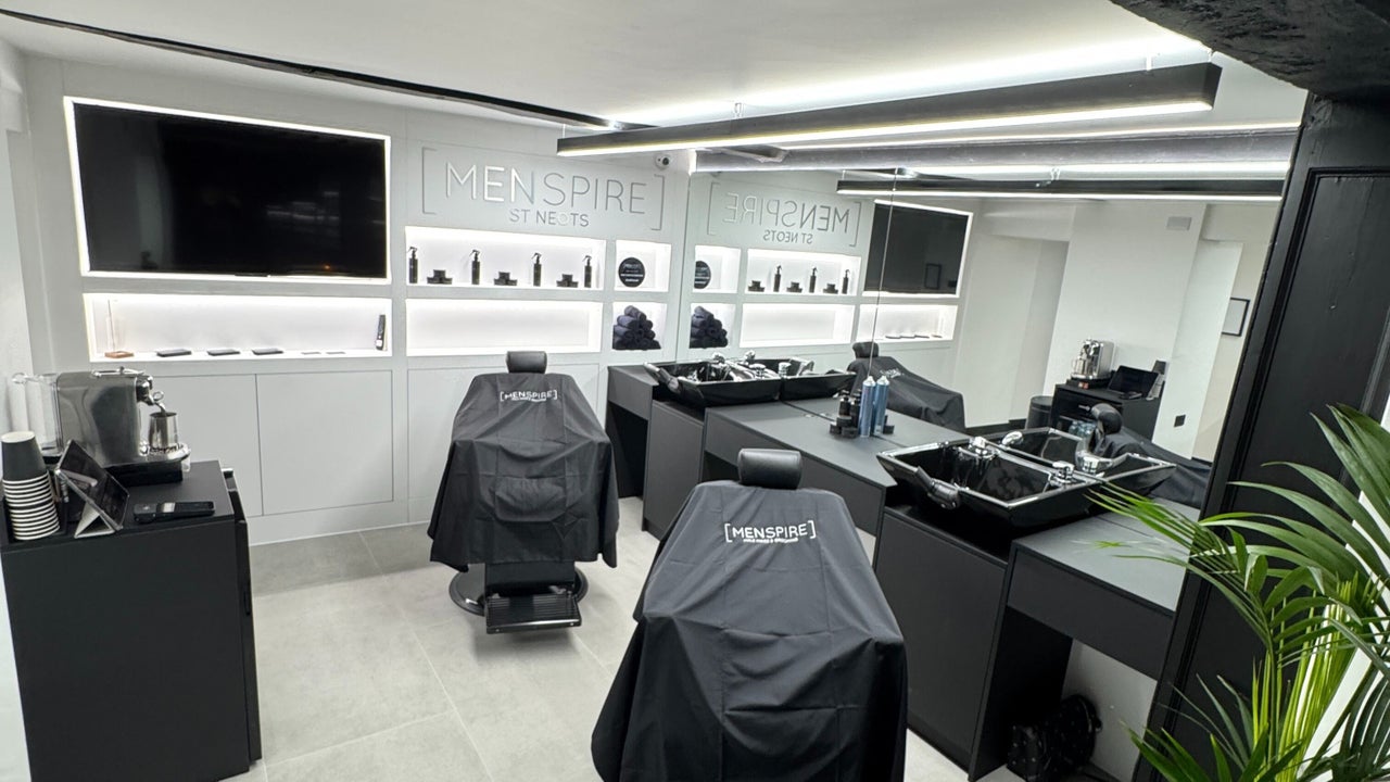 528e25bd-1f66-4692-a476-abbb21272fde-menspirestneots-gb-england-marketsquare-fresha-4509345