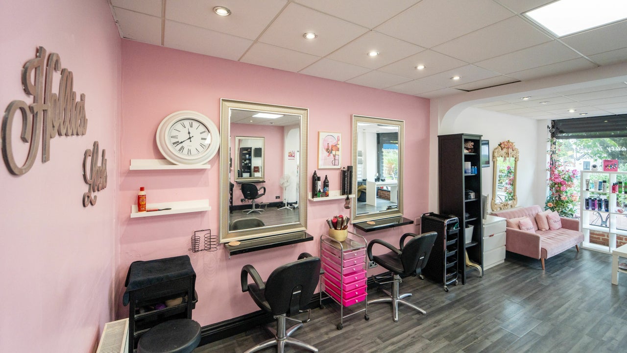 52a90c01-cd95-4301-a200-e402d84390d7-hollieslockssalon-gb-england-hornchurch-fresha-1061664