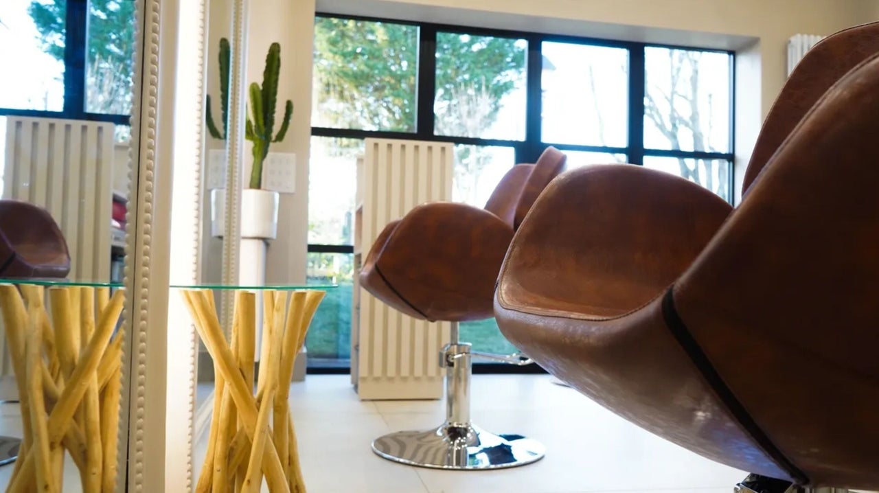 532176c9-01bb-4a70-9410-5e3824b429bb-gracewakerhair-gb-england-oakley-fresha-6649155