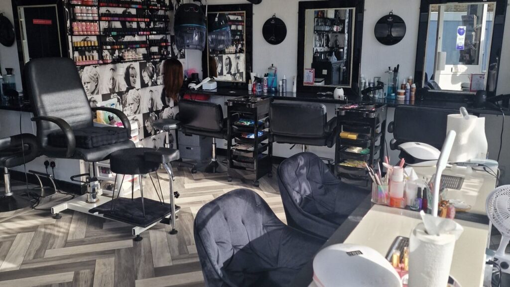 53faf475-1aa8-430d-9757-e74bb6e7746c-shamillershairandbeauty-gb-england-ramsgate-ramsgate-fresha-8907026