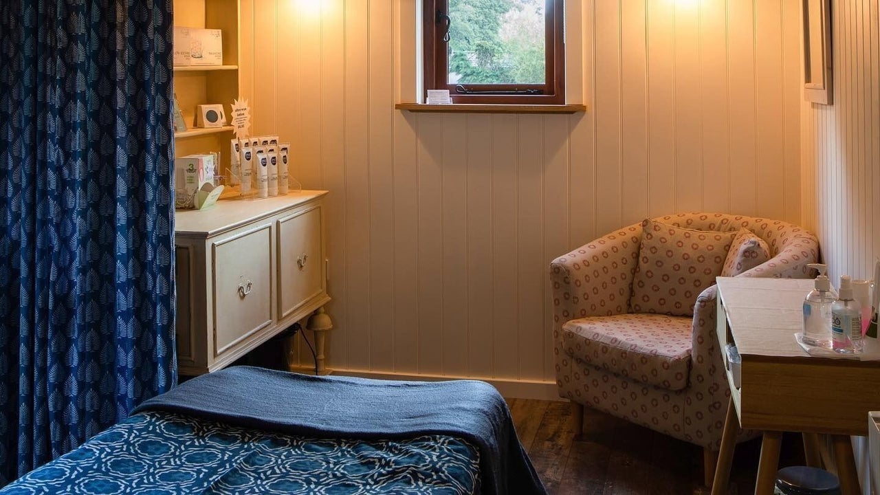 542be30d-4aa2-4386-b3b7-957dde3bc226-louisealexanderskincareandbeautytherapist-gb-england-worthamdiss-fresha-9248973