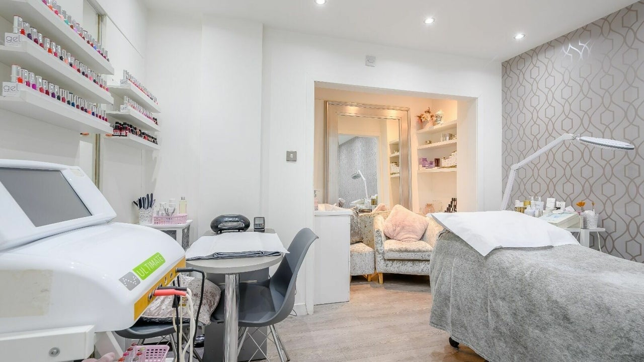 5496430b-c242-42a5-bdde-7c66f4120898-nbrhairandbeauty-gb-scotland-clarkston-fresha-1843069