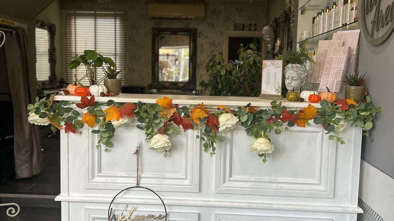 55ebf777-7757-40dd-bd60-4c2296d061aa-hairstation26-gb-england-rainham-fresha-2638615