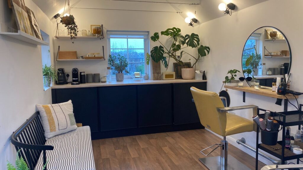 5677d0e8-e533-487f-ac81-28734c28cda0-victoriasmithhair-gb-england-guildford-fresha-2531369