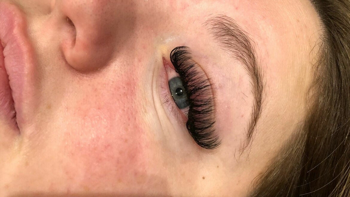 57adc2a3-81da-4e68-96af-2b2988f894ad-houseofglam-gb-england-leeds-fresha-4066143