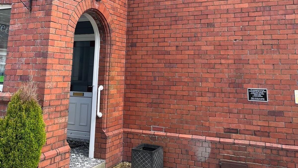 57c149ac-48e2-49e1-b79c-ca678406ff1f-oaktreeparcclinic-gb-wales-birchgrove-fresha-5189229