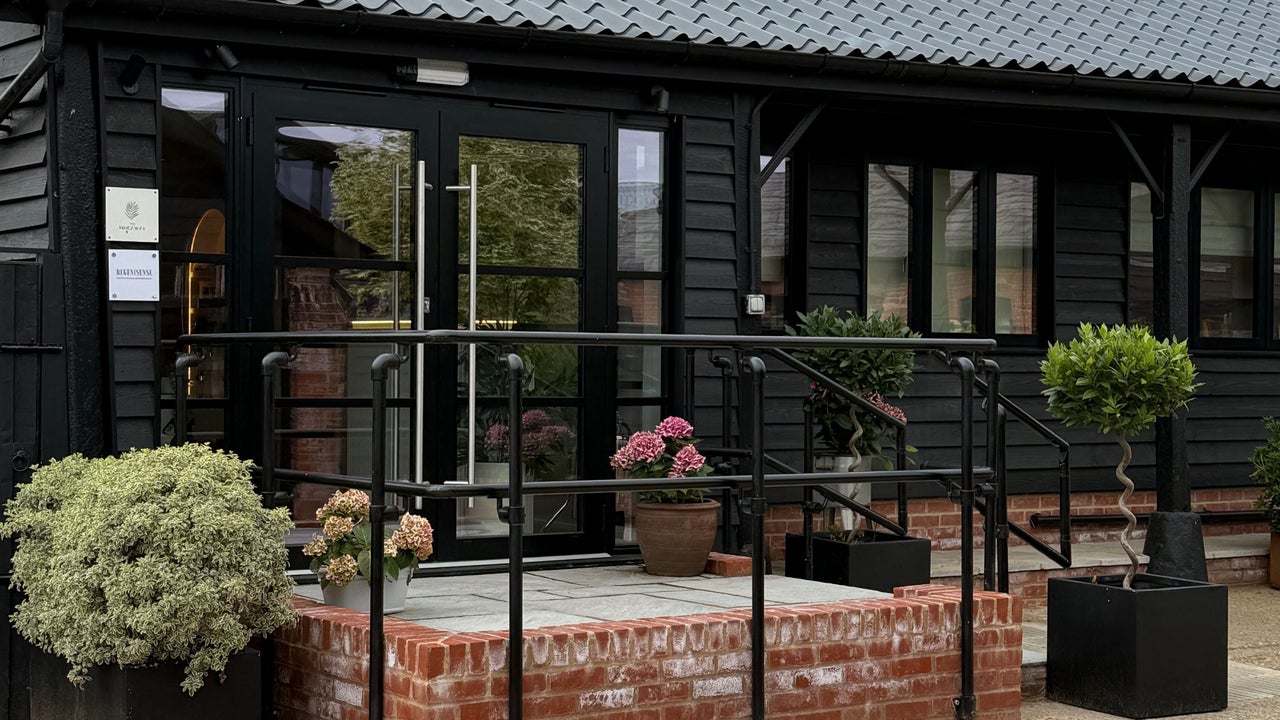 5833f4d7-501d-4fd9-bfe6-99c96d7552b3-thehideaway-gb-england-hertford-fresha-5550122