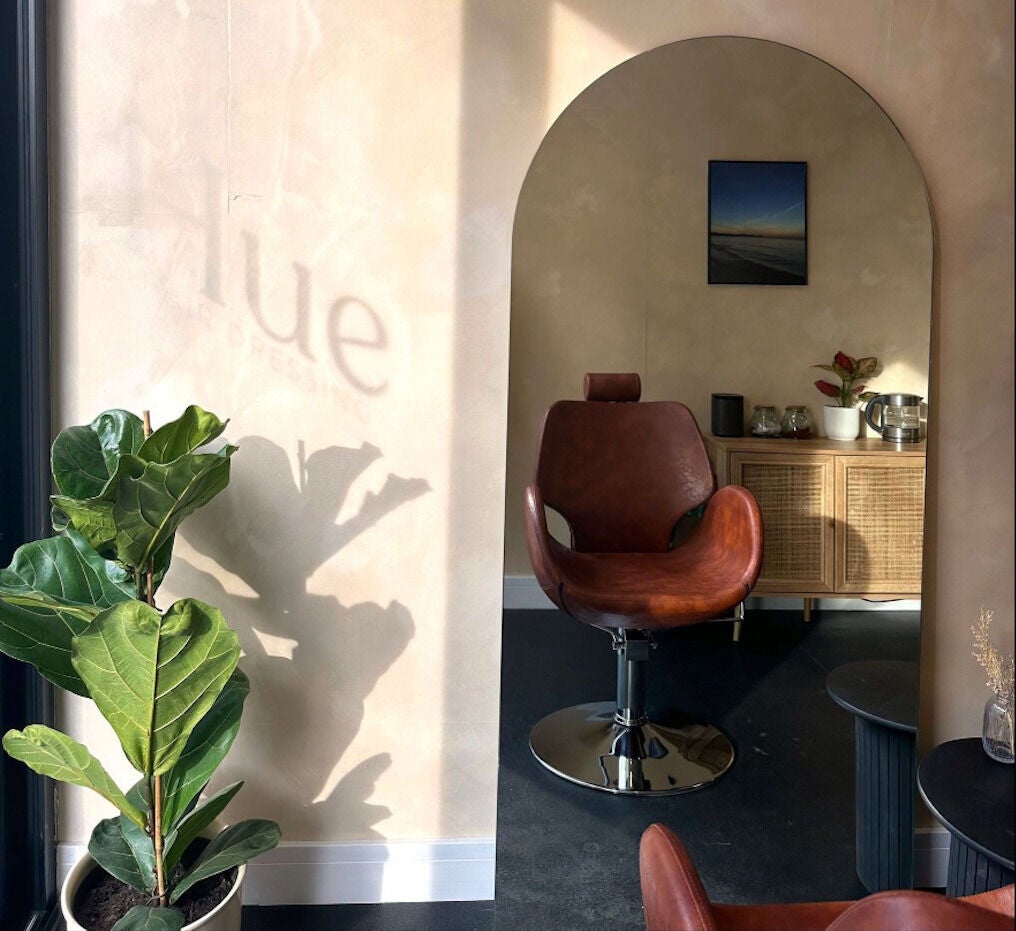 584a2be9-09c1-4e83-a80d-d91cb0187eaf-huehairandbeauty-gb-bristol-fresha-1924177