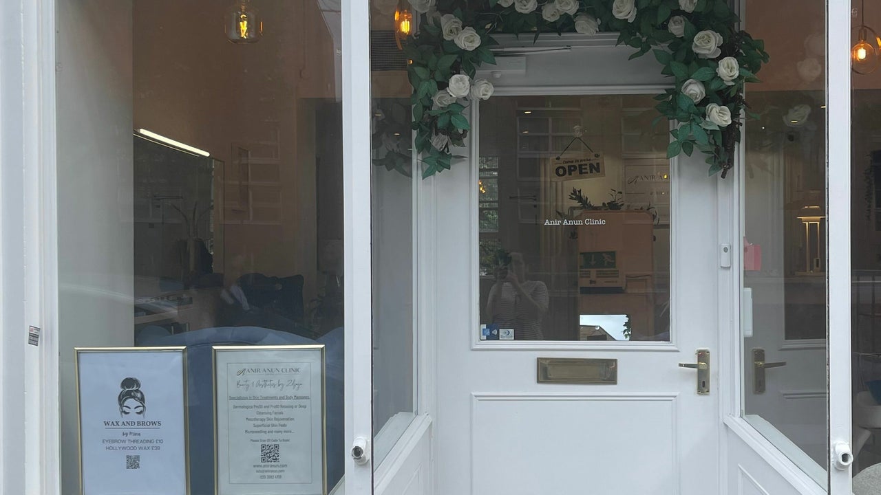 58e25263-057e-4e96-b93c-743d06d89b69-waxandbrowsbymina-gb-england-london-fresha-2969089