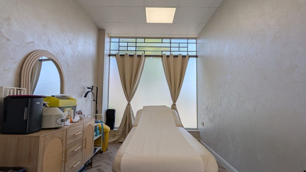 5a161dfa-52b5-4f5c-9556-84ef51362a52-charlisbeautycompany-gb-england-southend-on-sea-westcliff-on-sea-fresha-8236405