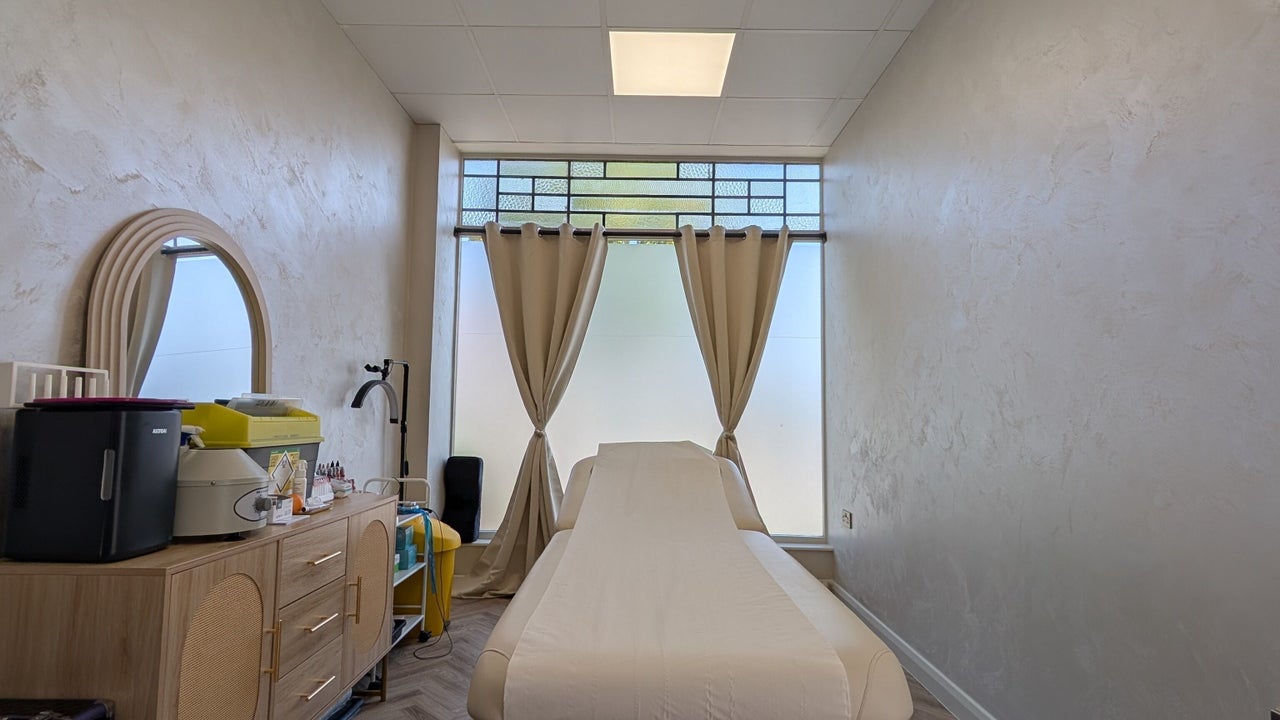 5a161dfa-52b5-4f5c-9556-84ef51362a52-charlisbeautycompany-gb-england-southend-on-sea-westcliff-on-sea-fresha-8236405