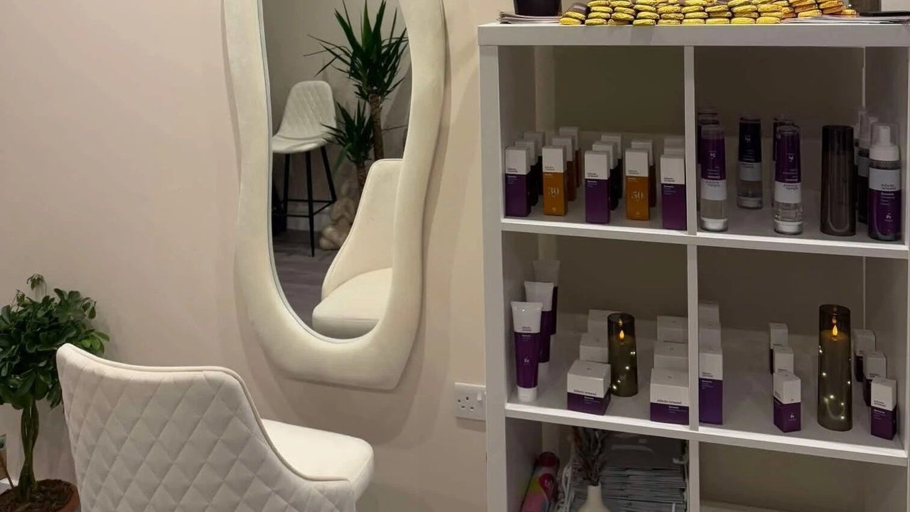 5c6faed2-3d22-4373-a7ee-14a425942319-leyabelleestheticclinic-gb-england-barking-fresha-1076841