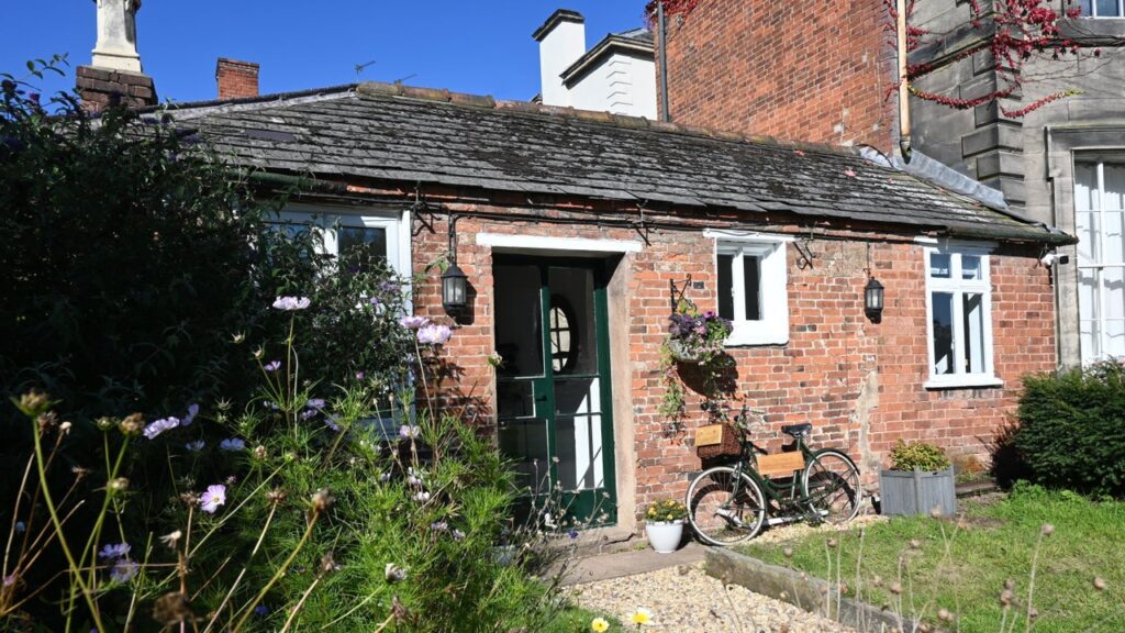 5d4abf28-e763-4db3-a92c-322fcd78bfb8-beautanicalsbeautysalon-gb-england-england-fresha-2915195