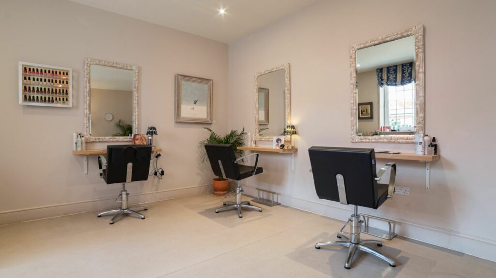 5d7f6405-d24c-4e14-bd91-f56bef4204e8-elcotparkretreat-gb-england-newbury-elcot-fresha-5406795