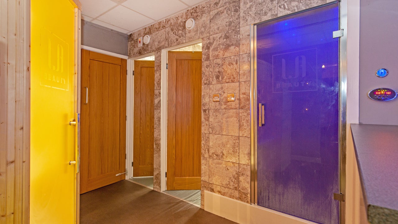 5dd67d23-b584-40b9-9766-7f9cd4d6ba50-labeautyandspa-gb-england-aston-fresha-3396521