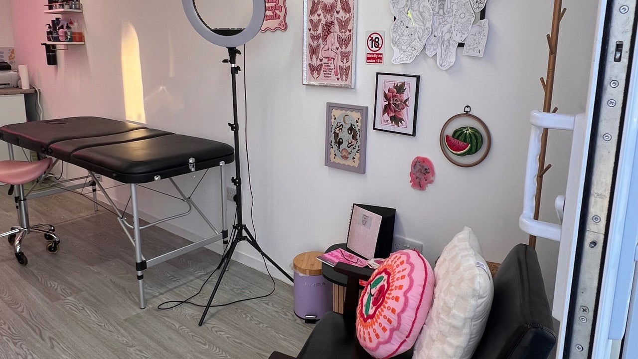 5df620c9-2def-476c-b9fa-aafffae7cf6c-chloeduncantattoo-gb-england-rochester-fresha-7398646